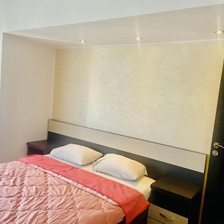 Iulius Mall Comfort Яссы Экстерьер фото