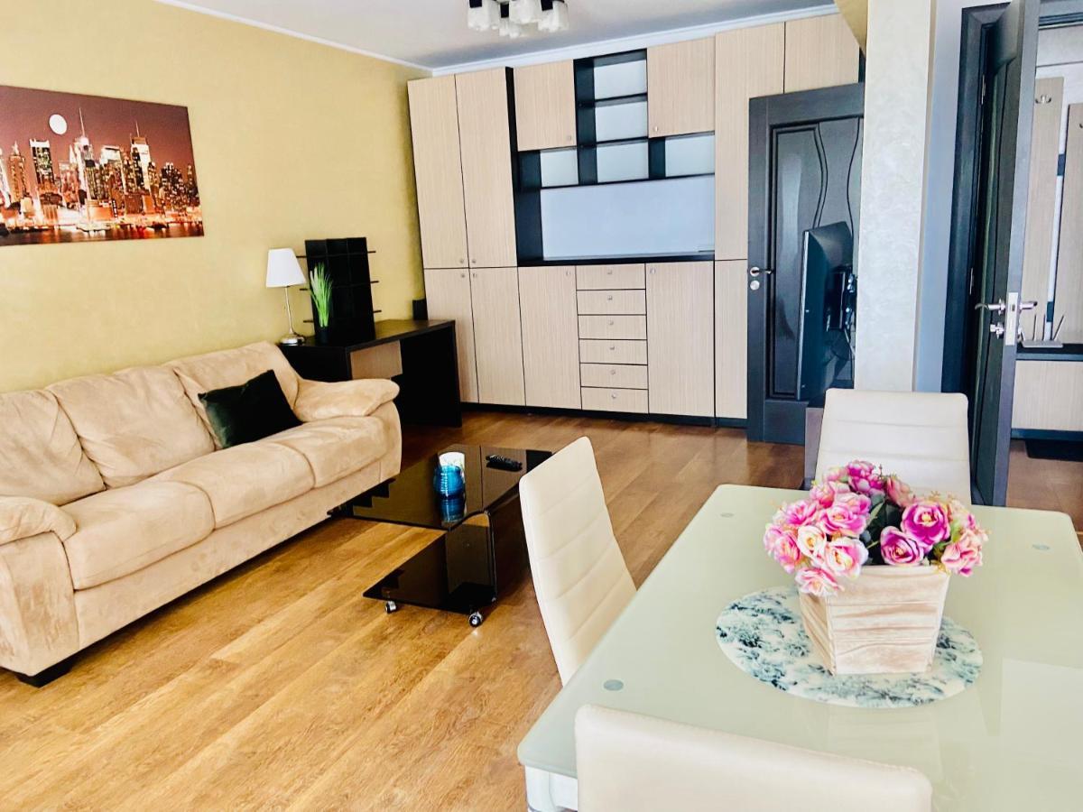 Iulius Mall Comfort Яссы Экстерьер фото