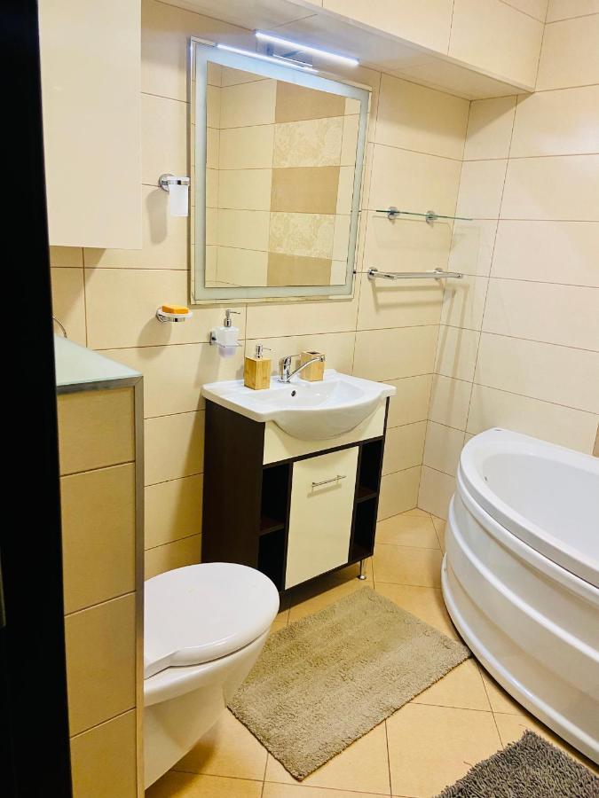 Iulius Mall Comfort Яссы Экстерьер фото